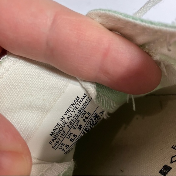 Converse mint green sneakers size 7.5 - Picture 5 of 6